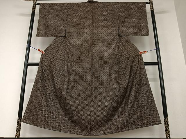 平和屋着物●本場大島紬 7マルキ 変わり菱文 正絹 逸品 AAAX0724zg