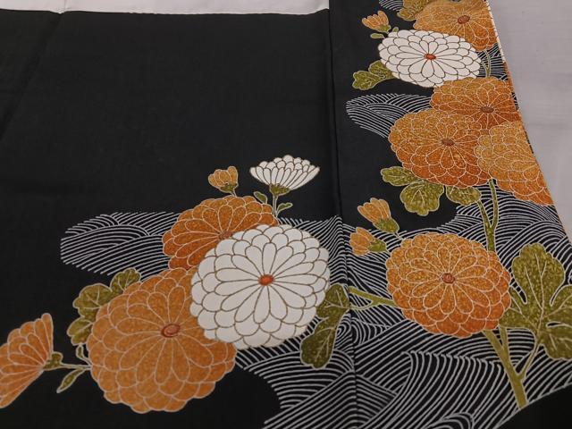 平和屋着物●豪華黒留袖 友禅 駒刺繍 立波菊文 金彩 正絹 逸品 AAAY0176zg