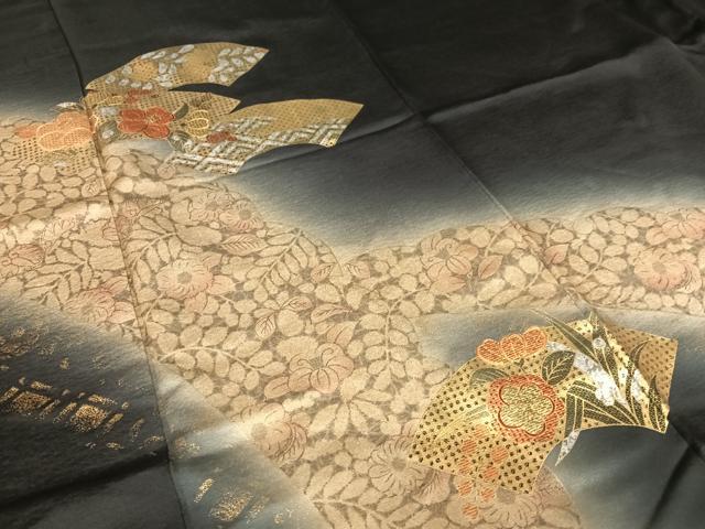 平和屋着物●訪問着 刺繍 地紙重ね花文 暈し染め 黒地 金彩 正絹 逸品 AAAY0278zg
