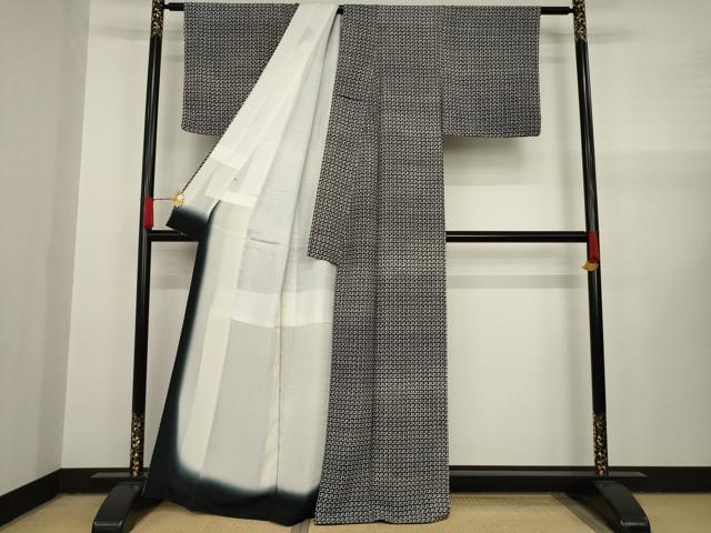 平和屋着物●上質な小紋 幾何学文様 黒地 正絹 逸品 未使用 AAAY1877ck