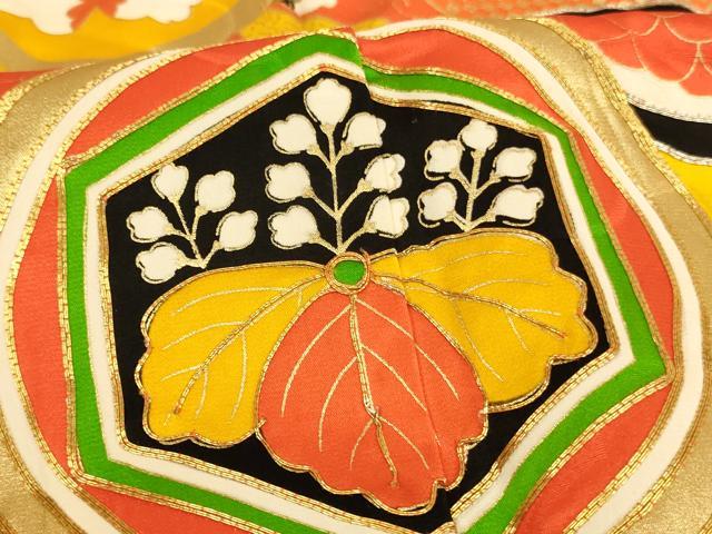 平和屋着物∵女の子 十三参り 子供 祝着 駒刺繍 花丸文 金彩 逸品 AAAY2551ja
