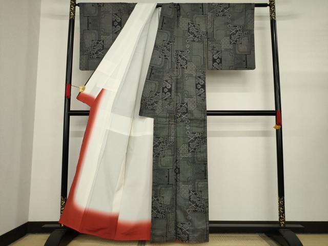 平和屋着物●本場大島紬 一元絣 色紙重ね花文 黒地 正絹 逸品 AAAY4691ck
