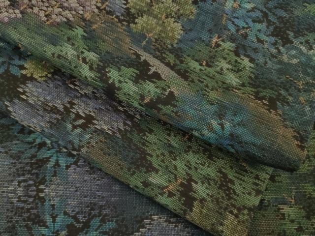 平和屋着物●本場大島紬 カタス9マルキ 樹林文 黒地 正絹 逸品 AAAY4778ck