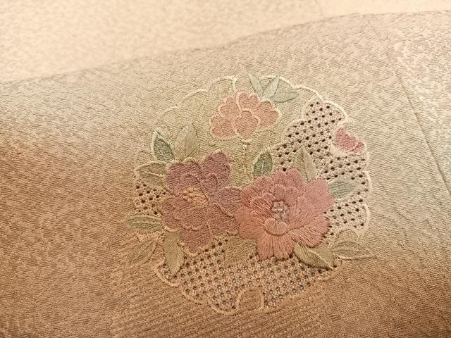 平和屋着物●訪問着 中国三大刺繍 スワトウ刺繍 汕頭刺繍 雪輪草花文 暈し染め 正絹 逸品 未使用 AAAY6302ph