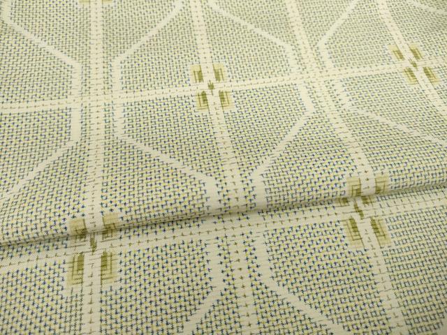 平和屋着物●本場大島紬 白大島 亀甲文 正絹 逸品 AAAY9068ck