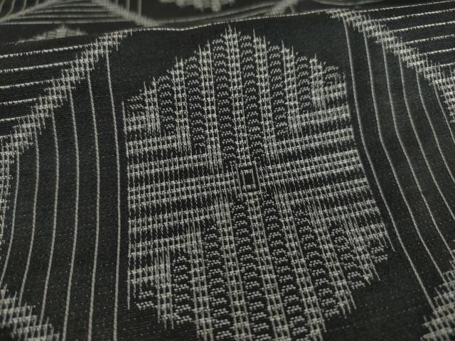 平和屋着物●上質な紬 亀甲文 黒地 正絹 逸品 AAAY9793ck