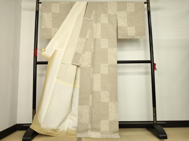 平和屋着物●上質な紬 色紙楓文 正絹 逸品 未使用 AAAY9841ck
