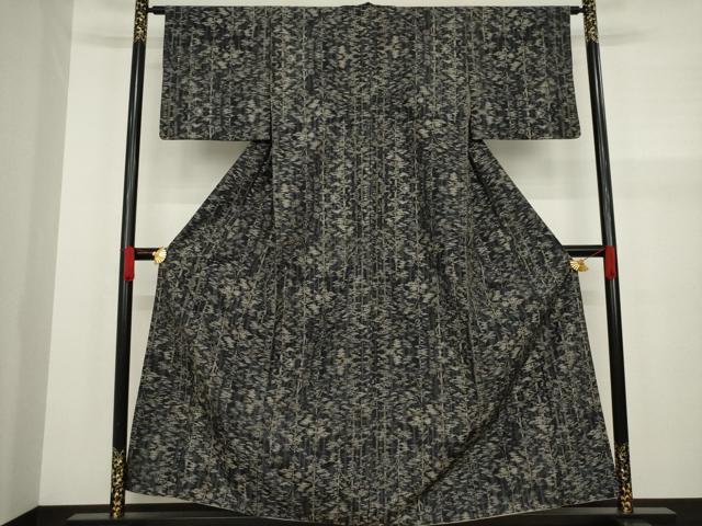 平和屋着物●上質な紬 樹林文 黒地 正絹 逸品 AAAY9851ck