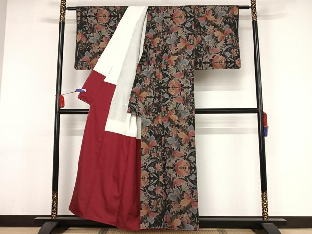 平和屋着物●本場大島紬 一元絣 更紗花文 正絹 逸品 未使用 AAAY9997np