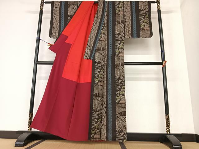 平和屋着物●本場大島紬 割込み絣 風景笠松文 黒地 正絹 逸品 未使用 AAAZ0045zg