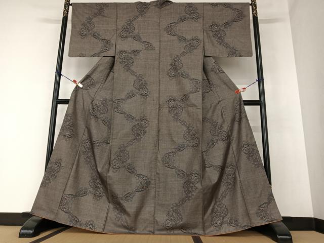 平和屋着物●本場大島紬 泥染め カタス9マルキ 草花文 正絹 逸品 AAAZ0053zg