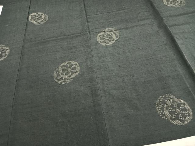平和屋着物▽結城紬 単衣 100亀甲 丸文 黒地 ますいわ屋扱い 正絹 逸品 AAAZ1602fy