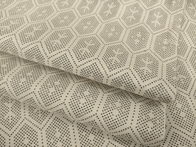 平和屋着物●本場大島紬 白大島 一元絣 亀甲文 正絹 逸品 AAAZ3801ck