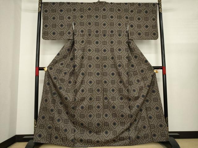 平和屋着物●本場大島紬 龍郷絣 花菱文 正絹 逸品 未使用 AAAZ4838ck