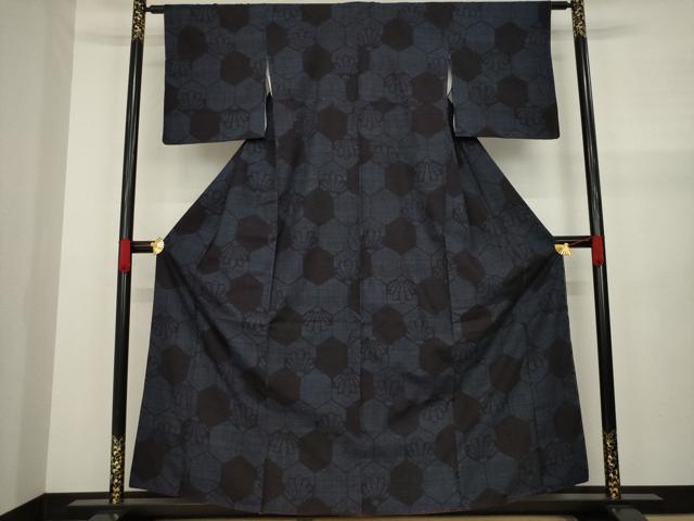 平和屋着物●本場結城紬 重要無形文化財 80亀甲 亀甲花文 三越扱い 正絹 逸品 AAAZ5034ck