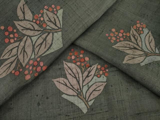 平和屋着物●上質な小紋 紬地 南天文 金彩 正絹 逸品 AAAZ7221ck