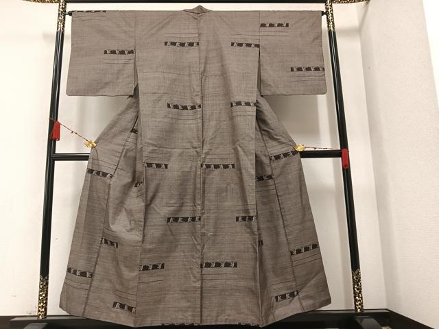 平和屋着物●本場大島紬 カタス9マルキ 群鶴文 正絹 逸品 AAAZ7669ph