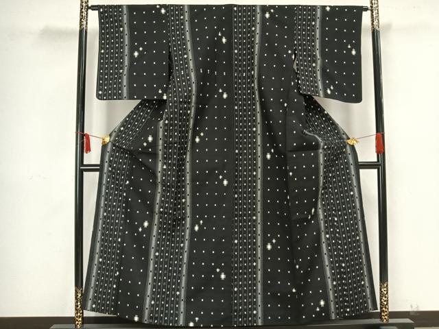 平和屋着物▽上質な紬 単衣 幾何学文様 黒地 正絹 逸品 AAAZ9165fy