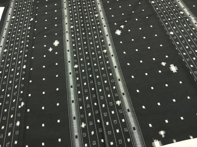 平和屋着物▽上質な紬 単衣 幾何学文様 黒地 正絹 逸品 AAAZ9165fy