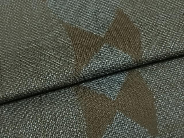 平和屋着物▽本場大島紬 単衣 7マルキ 幾何学文 正絹 逸品 未使用 AAAZ9501fy