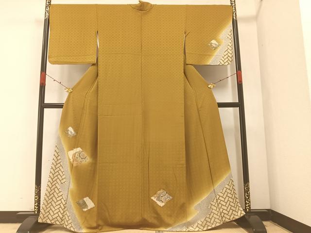平和屋着物●訪問着 駒刺繍 松皮菱花文 暈し染め 金彩 正絹 逸品 AABA2719ph