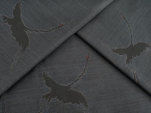 平和屋着物●本場大島紬 飛鶴文 正絹 逸品 AABA3358ck