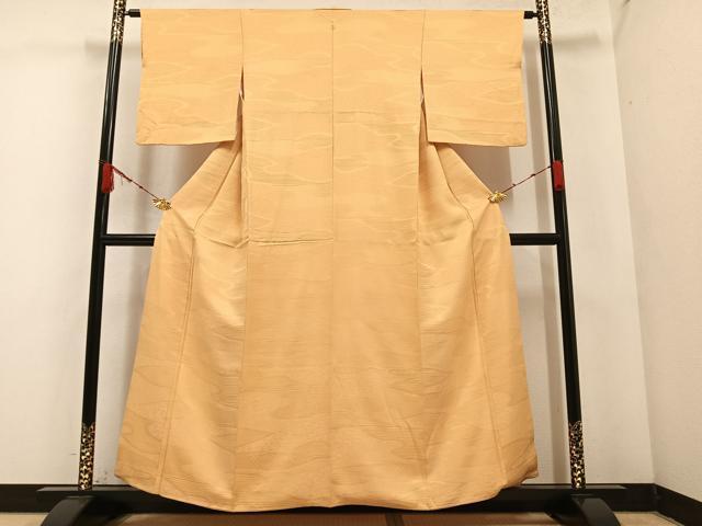 平和屋着物●上質な色無地 吉祥花地紋 萱草色 正絹 逸品 AABA3827ph