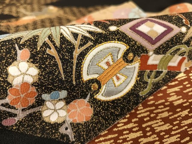 平和屋着物●豪華黒留袖 駒刺繍 飛鶴吉祥文 金糸 金彩 正絹 逸品 AABA4509np