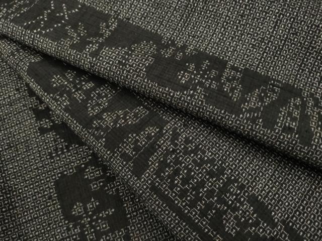 平和屋着物●結城紬 100亀甲 吉祥間道 黒地 正絹 逸品 AABA4630ck