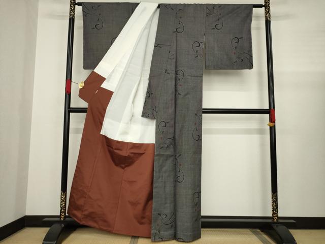 平和屋着物●本場大島紬 一元絣 唐草文 ますいわ屋扱い きゅうの織物謹製 証紙付き 正絹 逸品 AABA4651ck