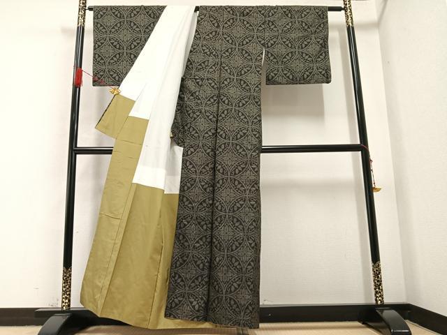平和屋着物●本場大島紬 一元絣 七宝花文 正絹 逸品 AABA8171ph
