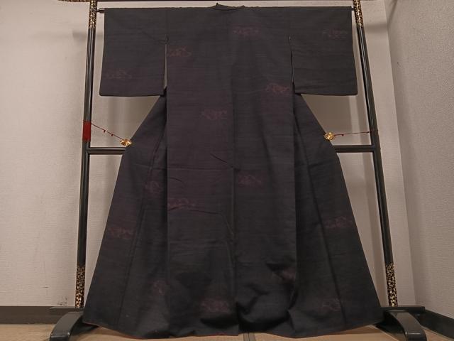 平和屋着物●上質な紬 花唐草文 黒地 正絹 逸品 AABA8914ph