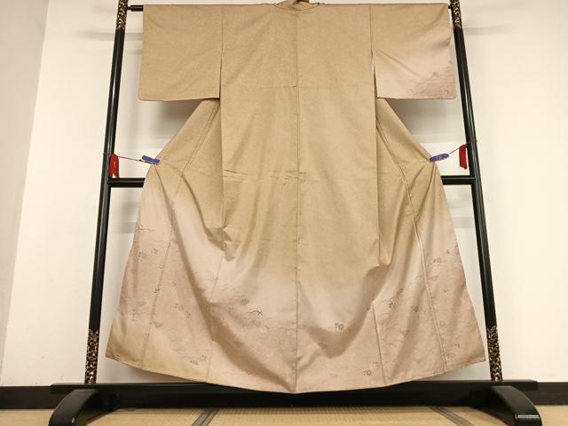 平和屋着物●本場染大島紬 訪問着 舞花文 暈し染め 金彩 正絹 逸品 AABB0211zg
