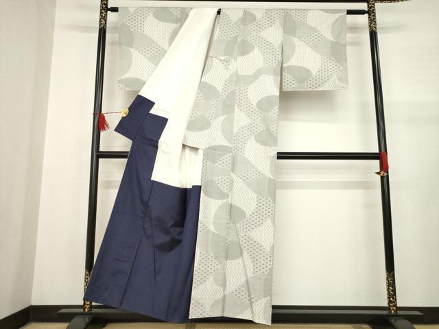 平和屋着物●本場大島紬 白大島 手織り 一元7マルキ 麻の葉立涌文 森山絹織物 証紙付き 正絹 逸品 AABB0443ck