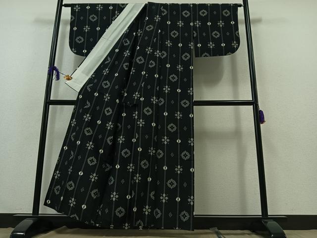 平和屋着物▽上質な紬 単衣 七宝花文 黒地 正絹 逸品 AABB3561jh