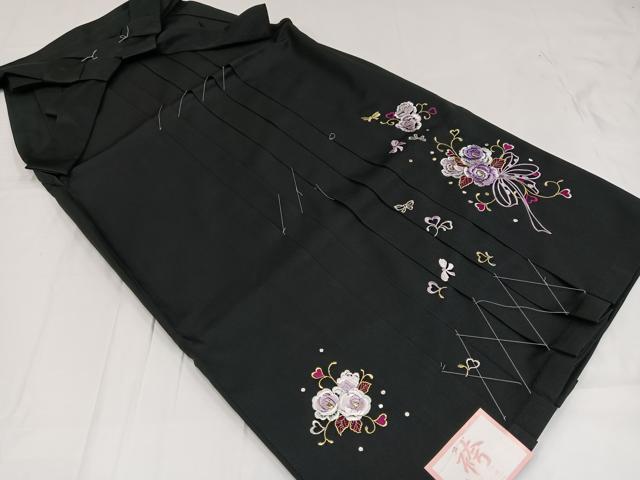 平和屋着物●行灯袴 刺繍 舞花文 黒地 金糸 洗える着物 未使用 AABB3610ph