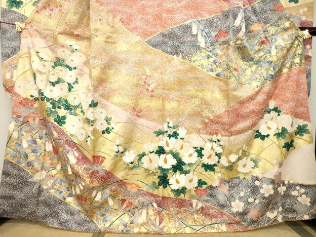 平和屋着物●豪華振袖 駒刺繍 草花文 金彩 三越扱い 正絹 逸品 AABB5406ck