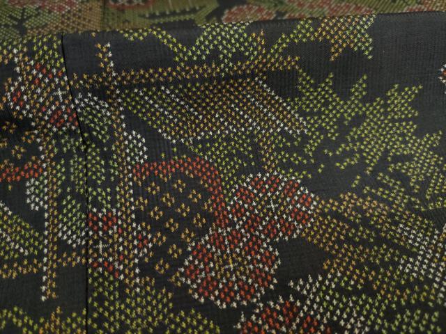 平和屋着物●本場大島紬 一元7マルキ 花籬文 黒地 正絹 逸品 AABB7329ck