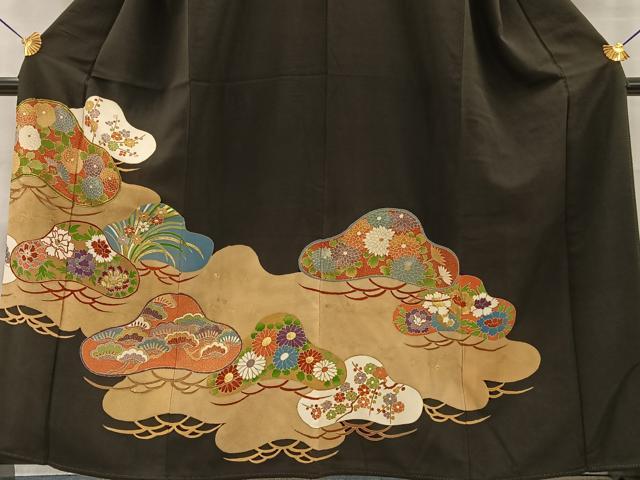 平和屋着物■豪華黒留袖 駒刺繍 枝花文 金彩 正絹 逸品 AABB9292oa