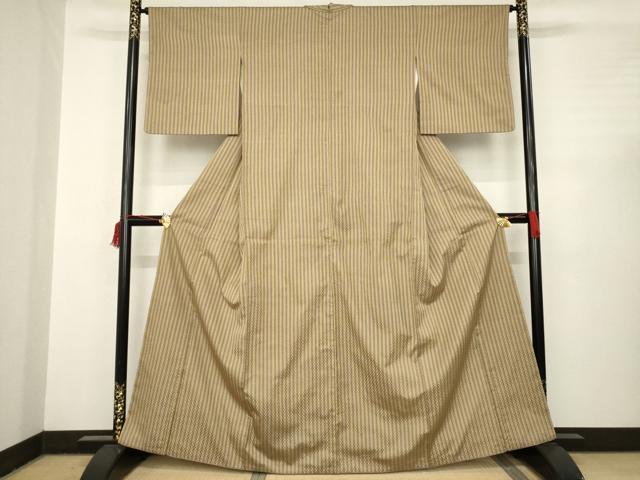 平和屋着物●山下八百子 本場黄八丈 紬 縞 市松綾織 正絹 逸品 AABC3202ck