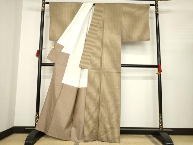 平和屋着物●山下八百子 本場黄八丈 紬 縞 市松綾織 正絹 逸品 AABC3202ck