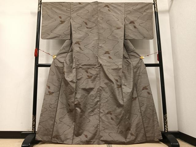 平和屋着物●本場大島紬 カタス7マルキ 舞葉文 正絹 逸品 AABC8017ph