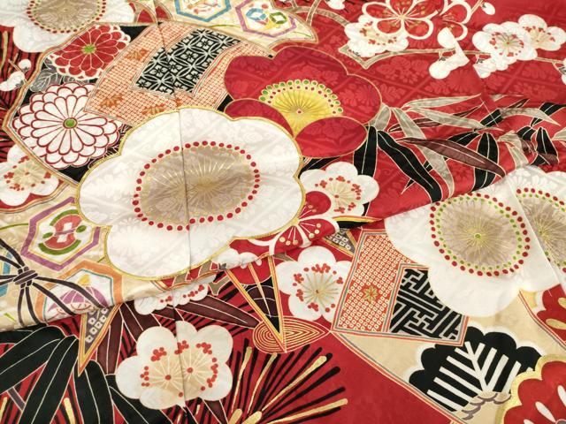 平和屋着物●豪華振袖 駒刺繍 松竹梅吉祥花文 金彩 仮絵羽 逸品 未使用 AABC9208ck