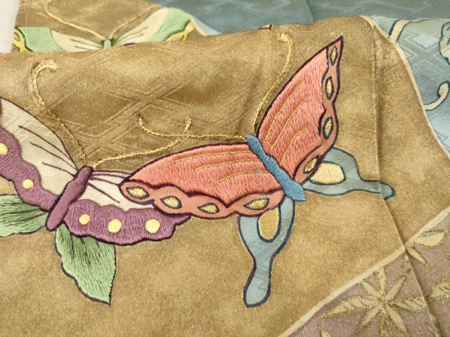 平和屋着物●訪問着 刺繍 花蝶唐草文 金糸 金彩 正絹 逸品 AABC9267ck