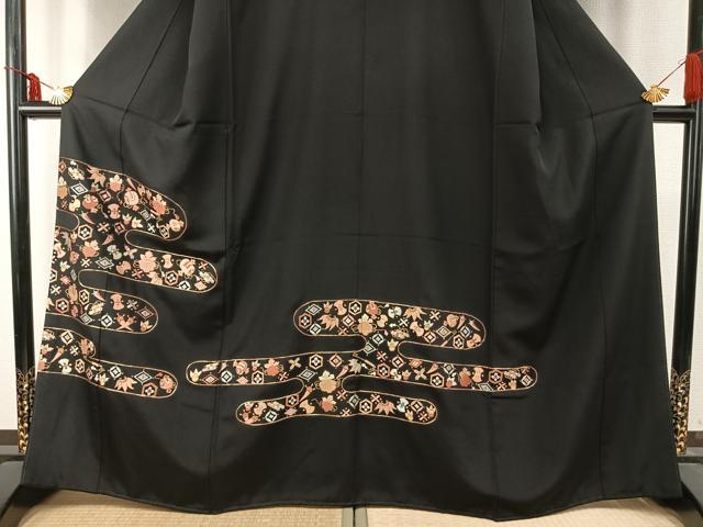 平和屋着物●豪華黒留袖 駒刺繍 宝尽くし文様 黒地 正絹 逸品 AABD0674fy