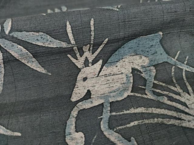 平和屋着物●上質な小紋 紬地 人物風景文 鹿 ろうけつ染 正絹 逸品 AABD1137ck