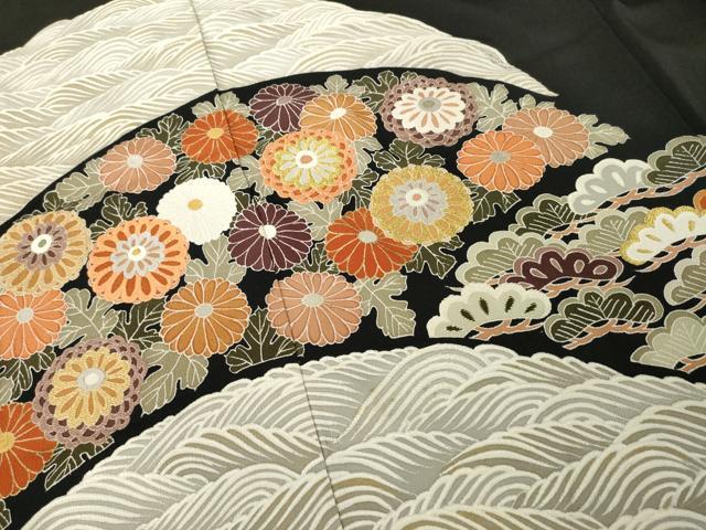 平和屋着物●豪華黒留袖 友禅 刺繍 遠山吉祥花文 金彩 仮絵羽 正絹 逸品 未使用 AABD1618ck