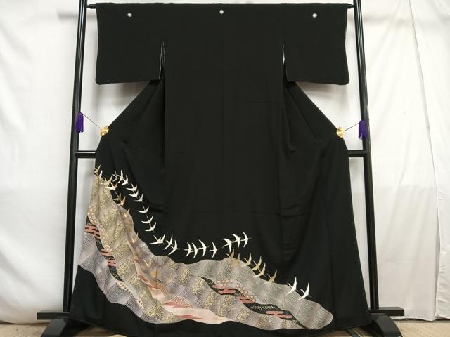 平和屋着物■豪華黒留袖 駒刺繍 飛鶴文 金銀彩 正絹 逸品 AABD2243oa