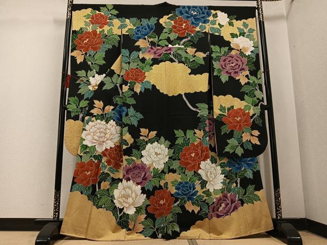 平和屋着物●豪華振袖 駒刺繍 牡丹 黒地 金彩 正絹 逸品 AABD6019ph