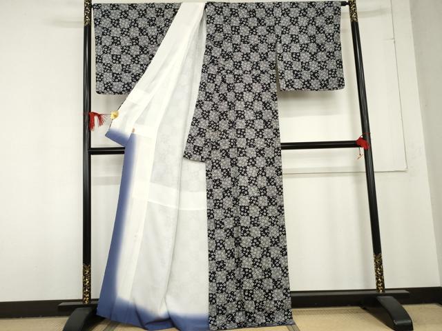 平和屋着物●上質な小紋 市松舞花文 黒地 ますいわ屋扱い 正絹 逸品 AABD6201cs